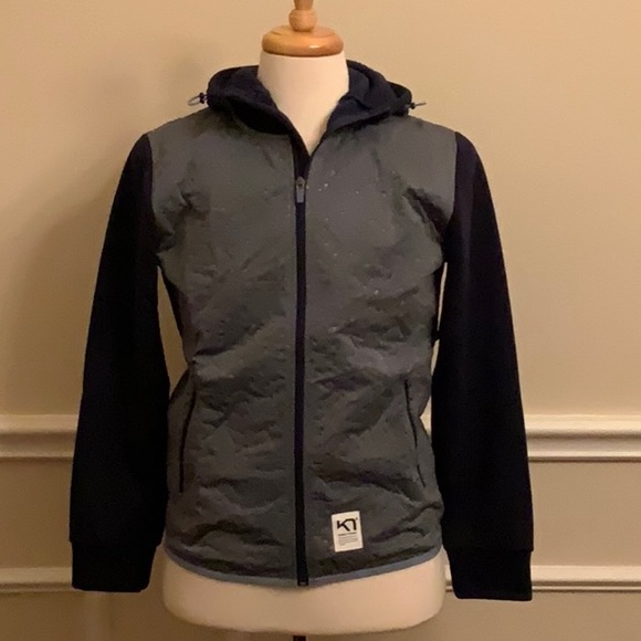 Kari Traa Emma Hybrid Midlayer Jkt - Nava (Blue/Navy) - Picture 2 of 14